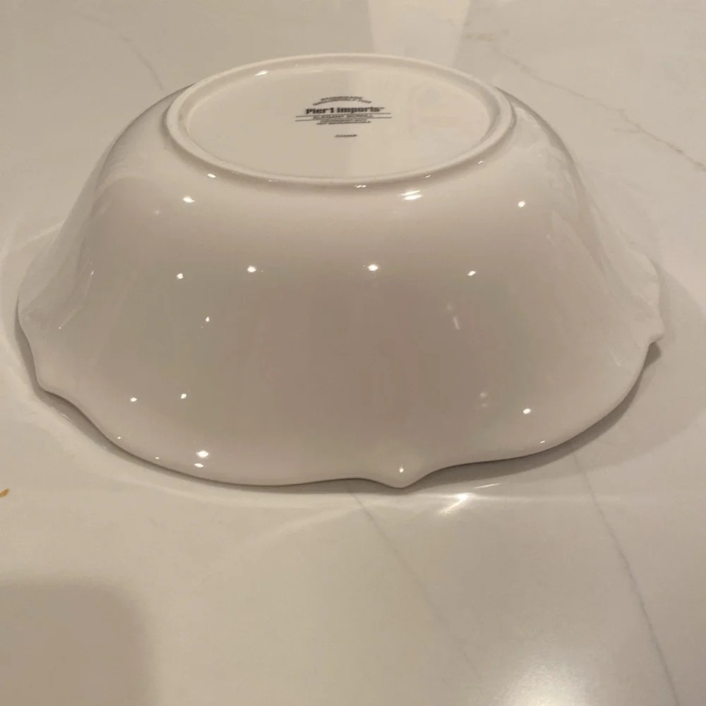 Pier 1 Imports serving bowl